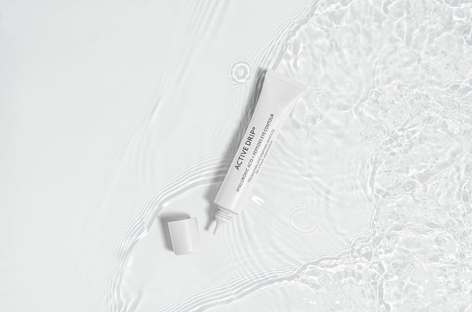 Hydrating eye cream with peptides and hyaluronic acid to reduce puffiness and firm under eyes