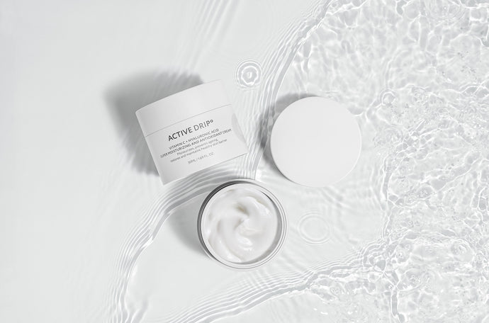 Lightweight hydrating moisturizer for all skin types with barrier-repair and anti-aging benefits